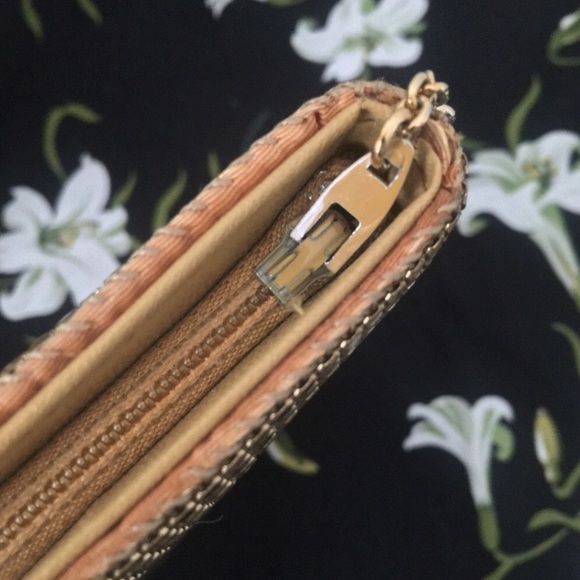 Vintage Chainmail Clutch - Picture 6 of 10